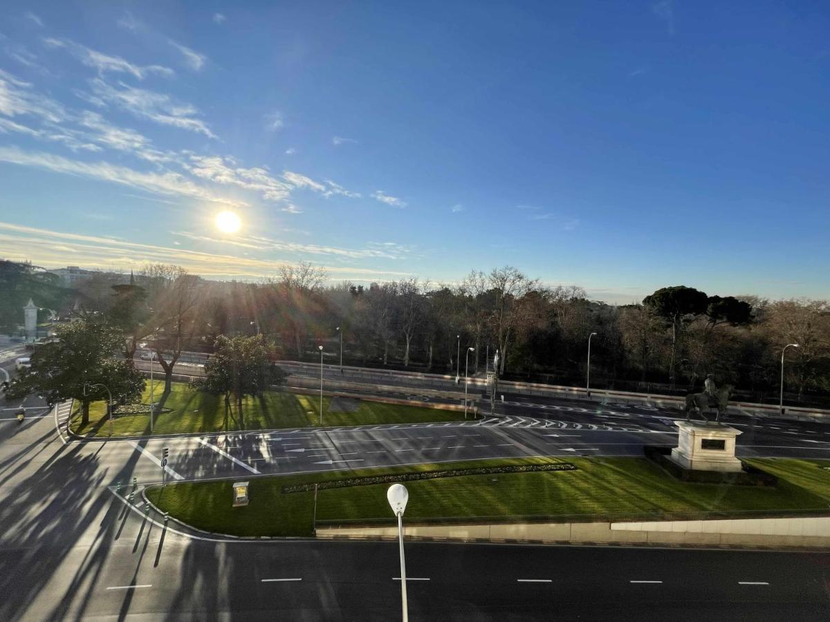 Apartamento Con Vistas Al Parque Del Retiro Madrid Buitenkant foto