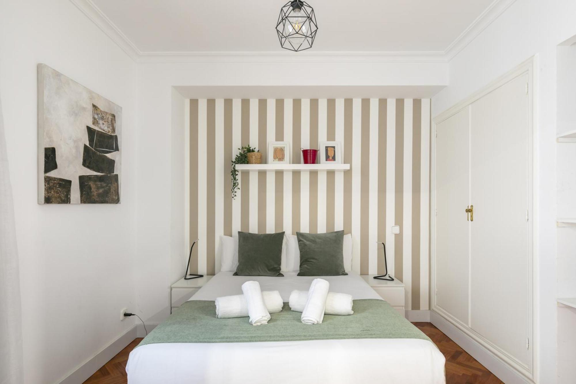 Apartamento Con Vistas Al Parque Del Retiro Madrid Buitenkant foto