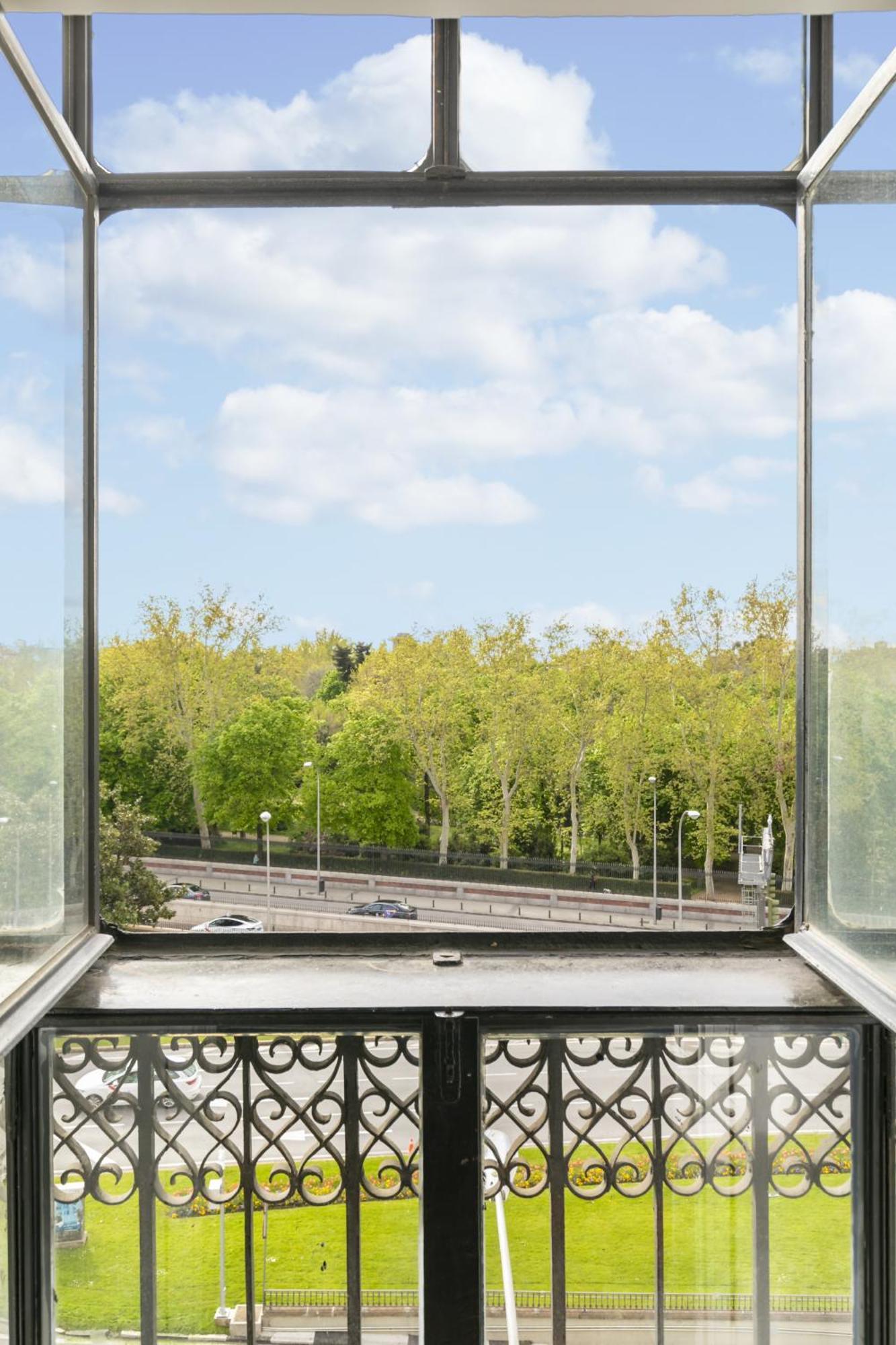 Apartamento Con Vistas Al Parque Del Retiro Madrid Buitenkant foto